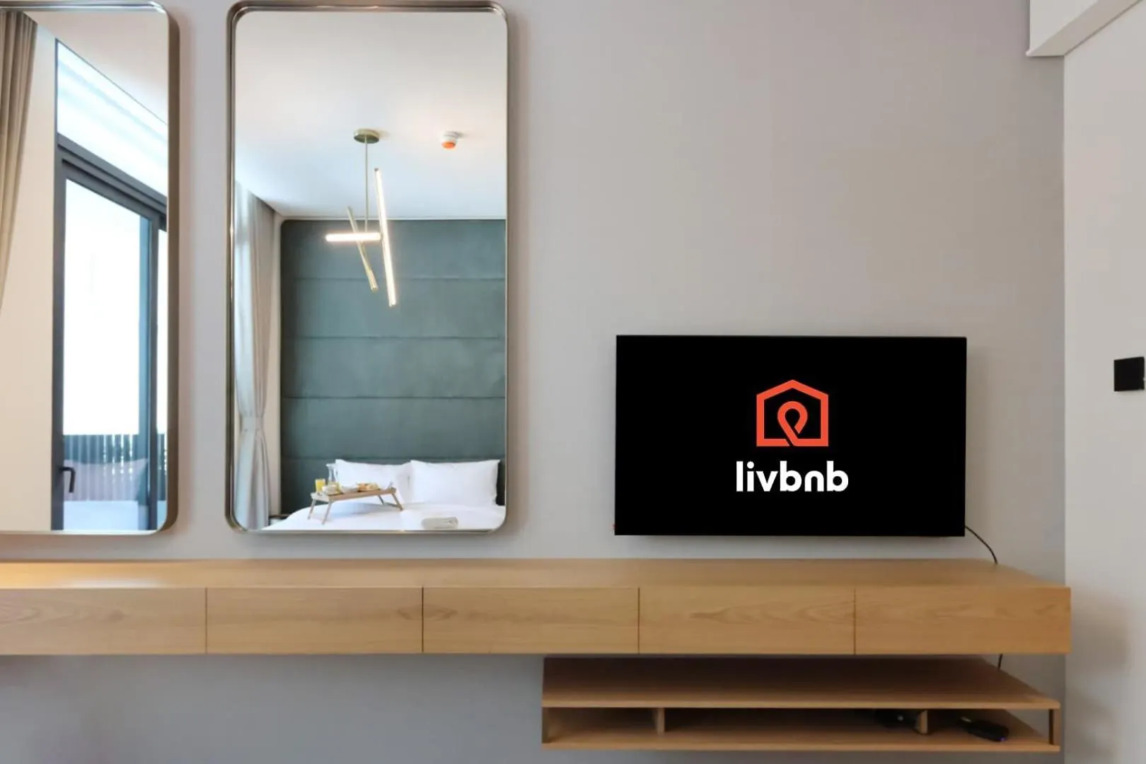 Livbnb - Serene Studio With Private Terrace In Jvc Dubai Apartment