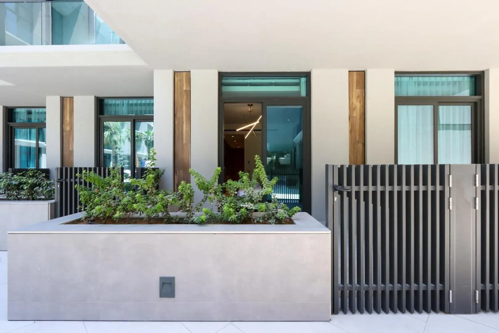 Livbnb - Serene Studio With Private Terrace In Jvc Dubai