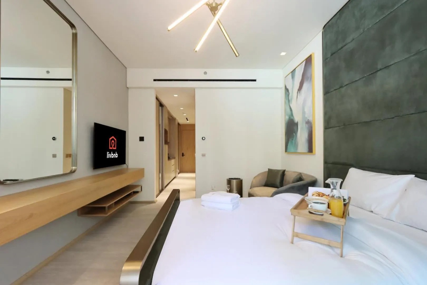 Livbnb - Serene Studio With Private Terrace In Jvc Dubai