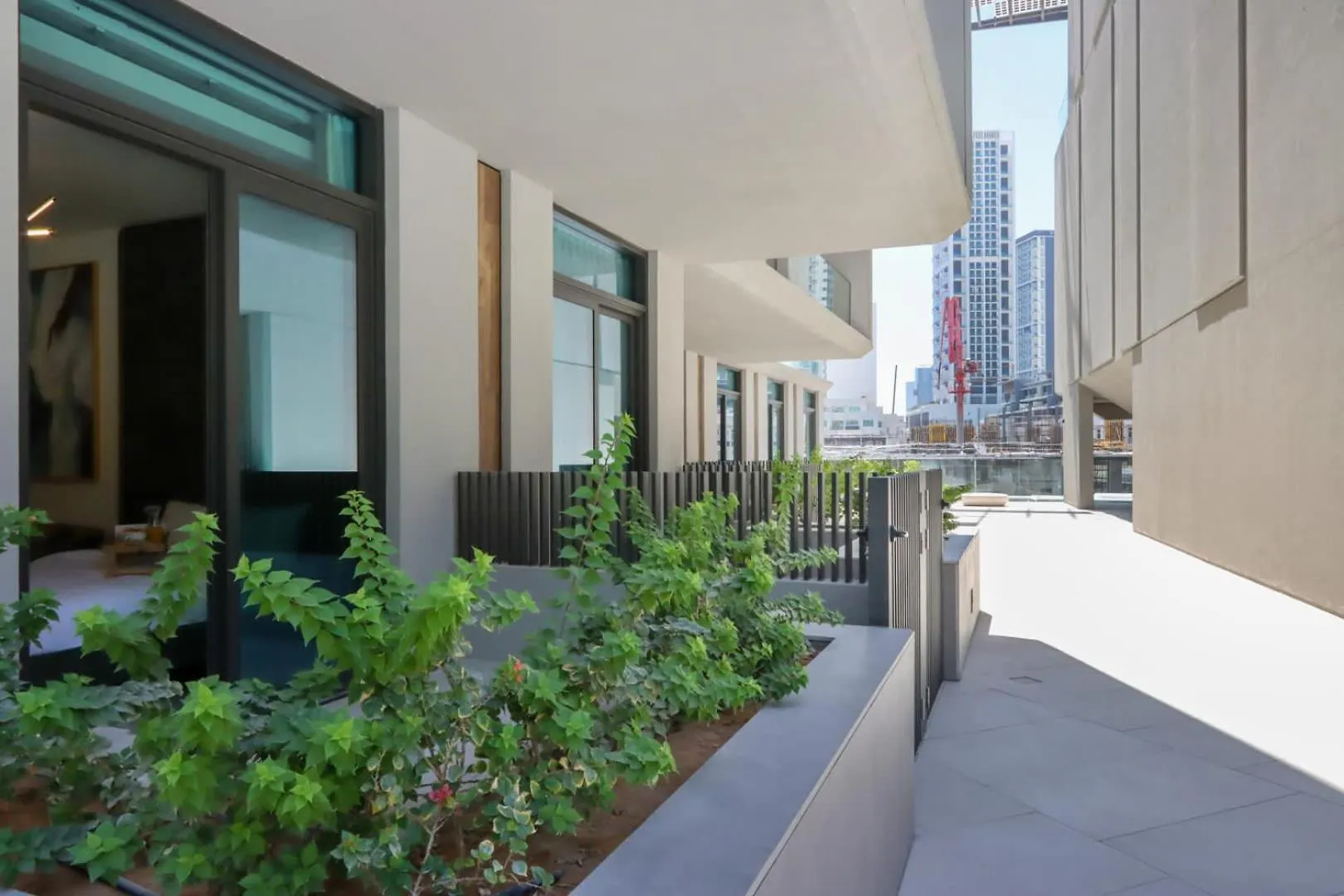 Apartment Livbnb - Serene Studio With Private Terrace In Jvc Dubai